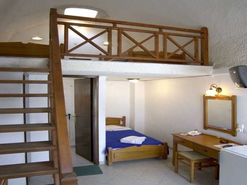 Hotel Sunrise Тира Экстерьер фото